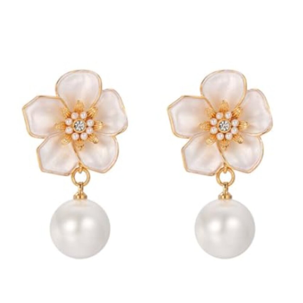 NEW! Bohemian Flower Pearl Earrings